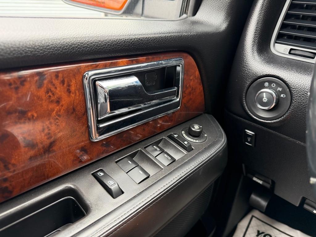 Lincoln Navigator 4WD 2015