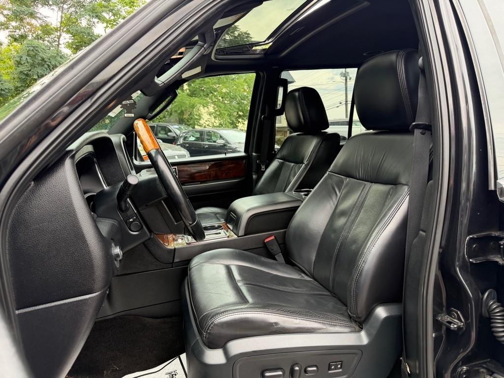 Lincoln Navigator 4WD 2015