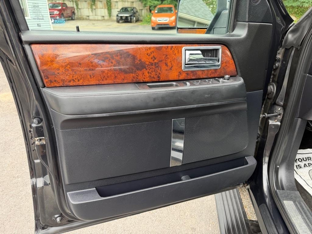 Lincoln Navigator 4WD 2015