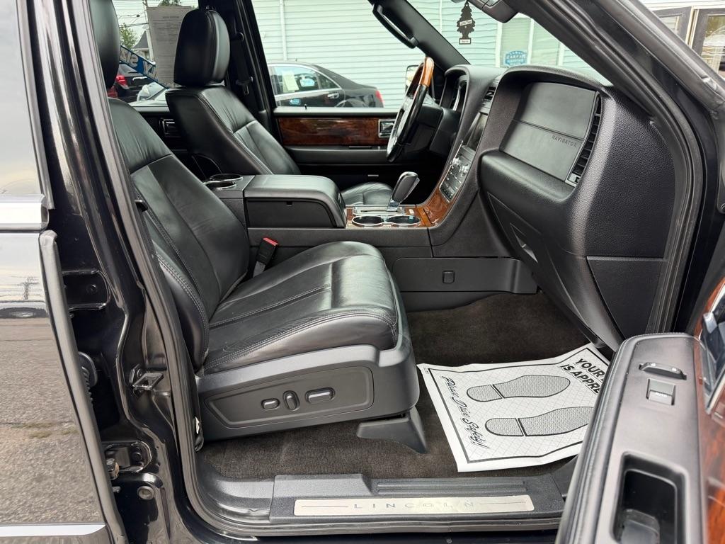 Lincoln Navigator 4WD 2015