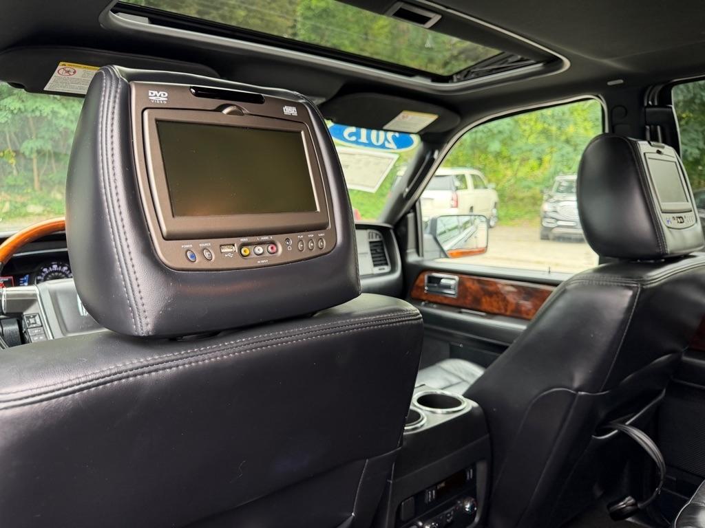 Lincoln Navigator 4WD 2015