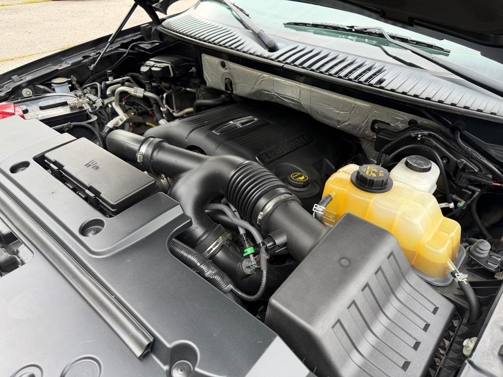 Lincoln Navigator 4WD 2015