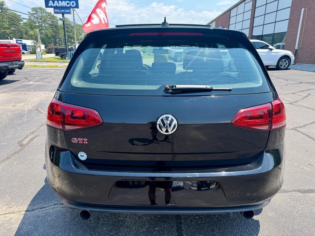 Volkswagen Golf GTI S 6A 4-Door 2017