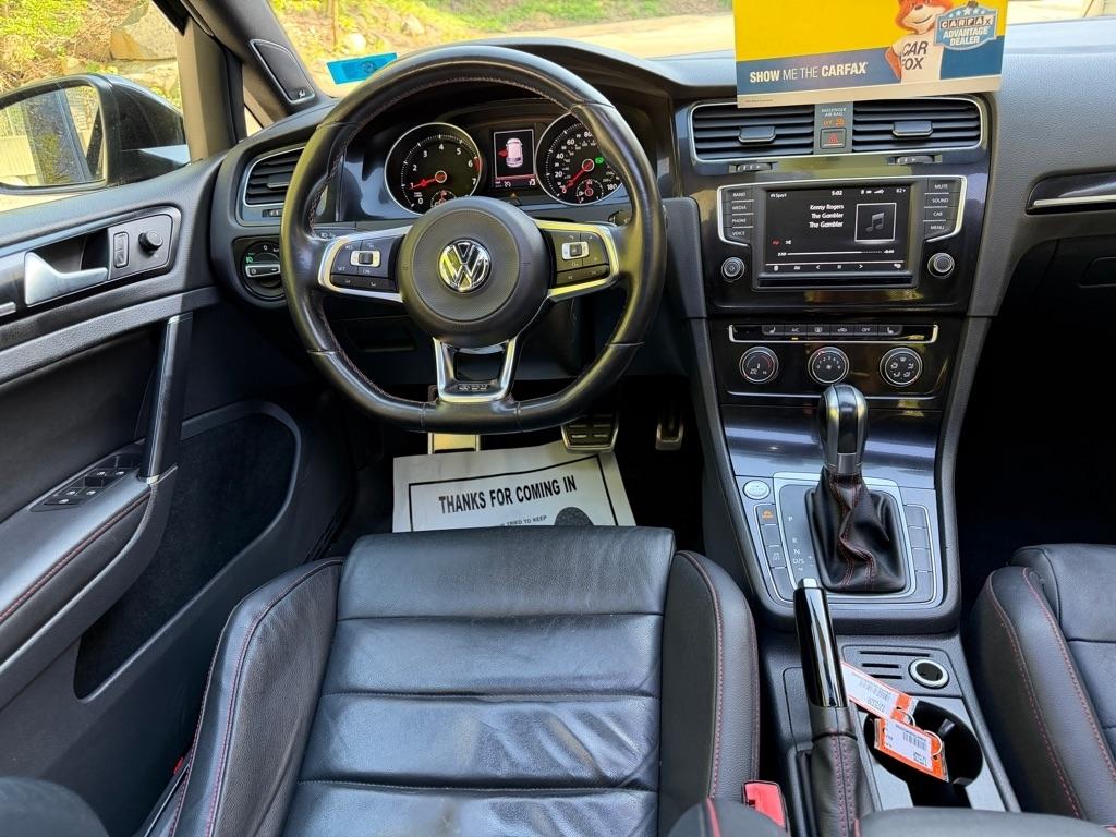 Volkswagen Golf GTI S 6A 4-Door 2017