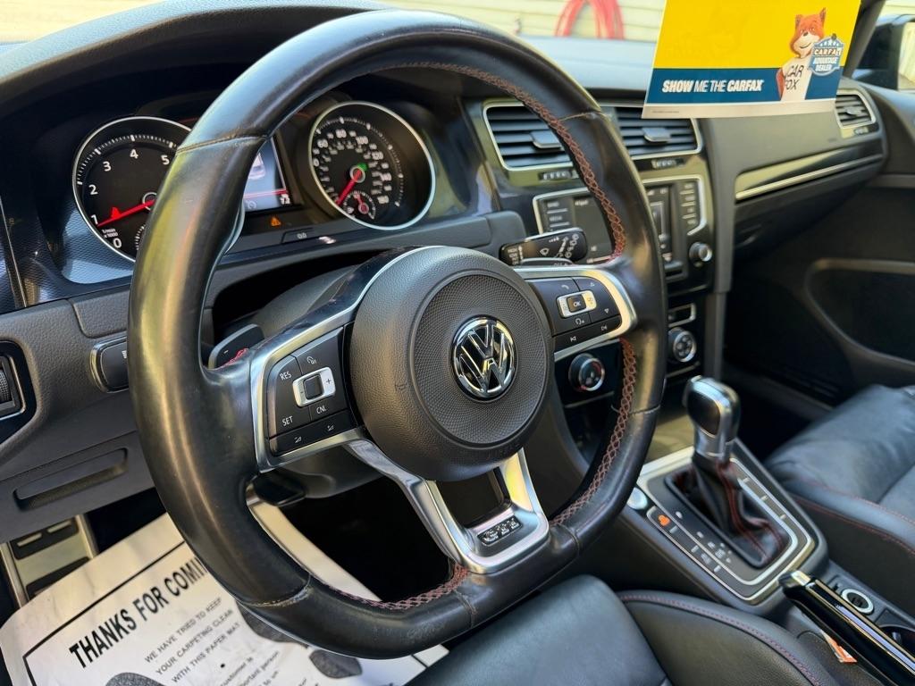 Volkswagen Golf GTI S 6A 4-Door 2017