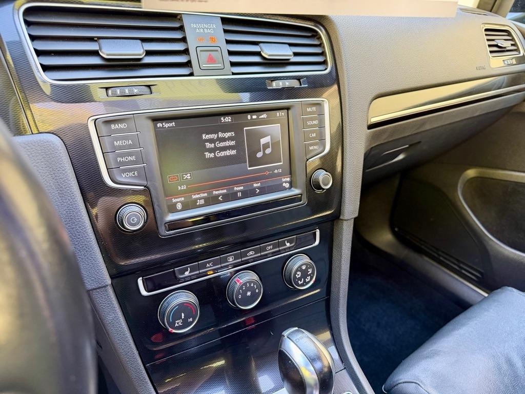 Volkswagen Golf GTI S 6A 4-Door 2017