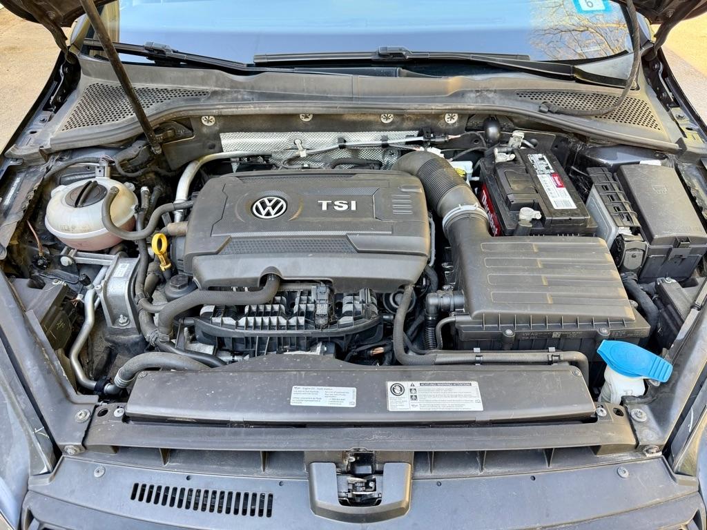 Volkswagen Golf GTI S 6A 4-Door 2017