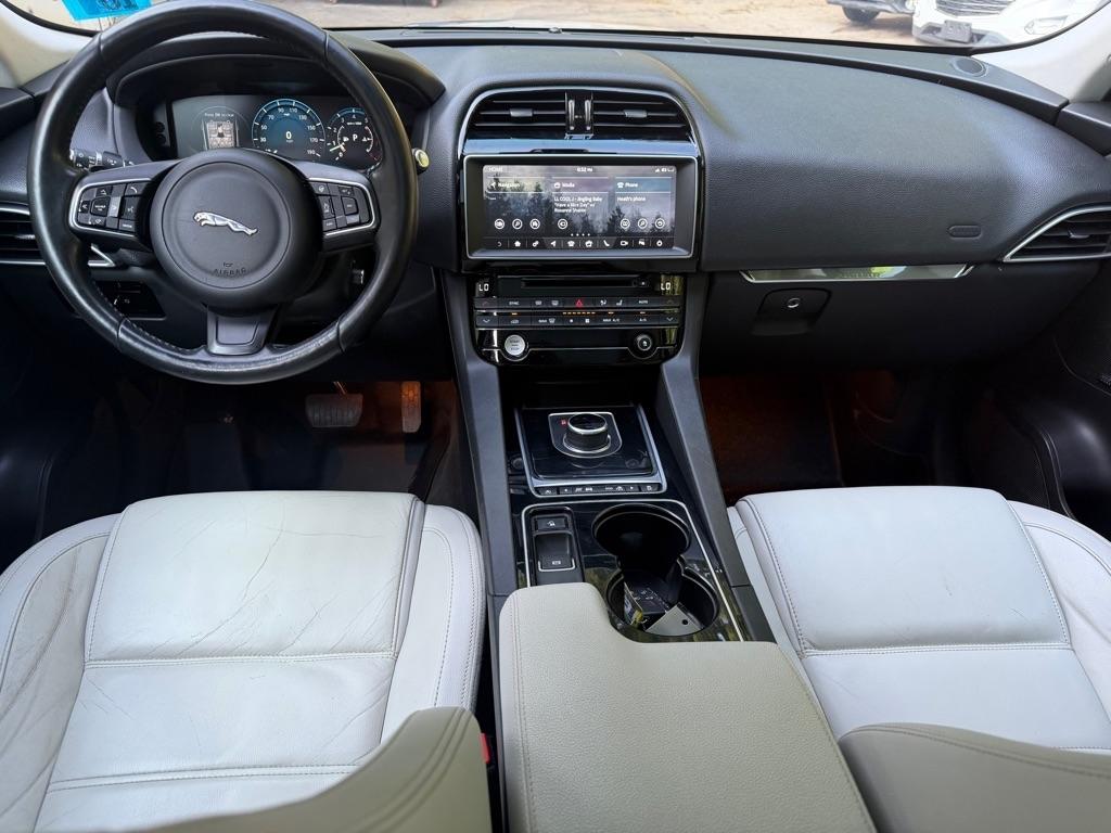 Jaguar F-Pace 35t Prestige 2017