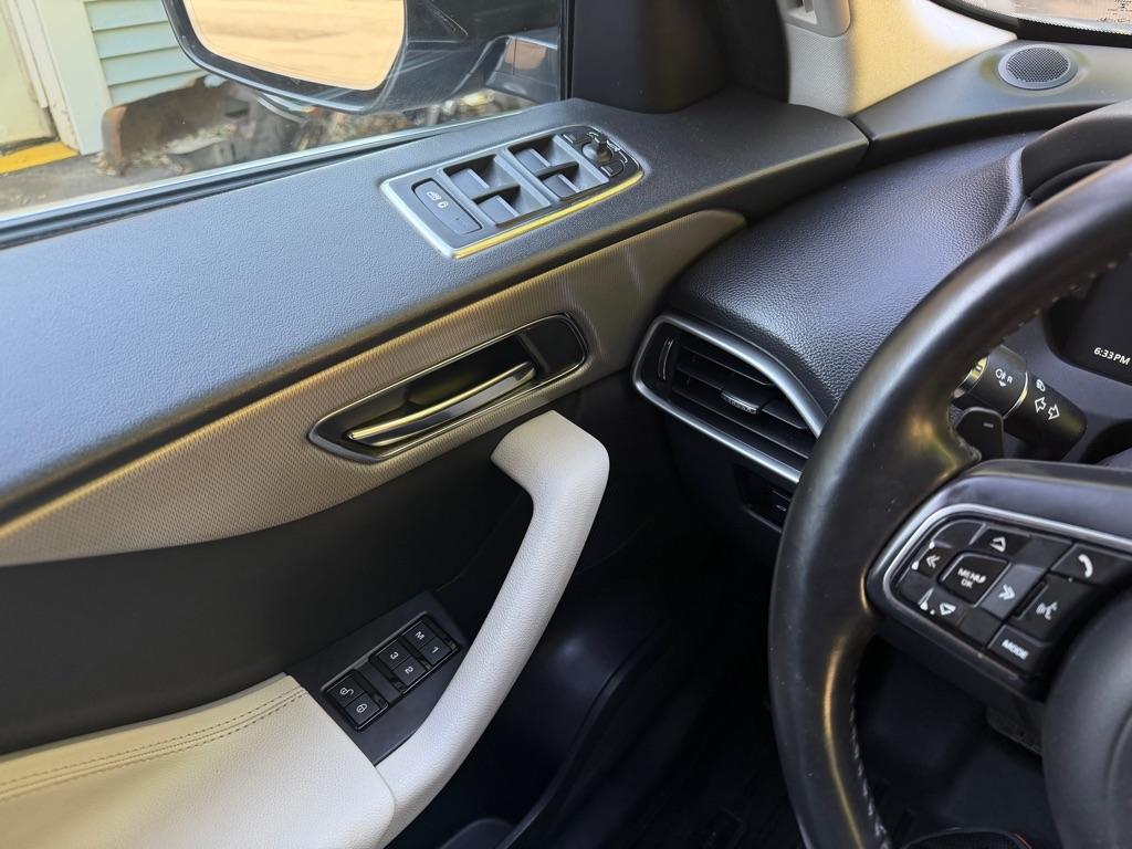 Jaguar F-Pace 35t Prestige 2017