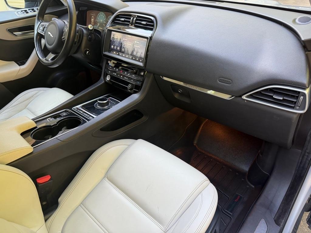 Jaguar F-Pace 35t Prestige 2017