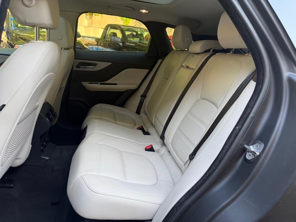 Jaguar F-Pace 35t Prestige 2017