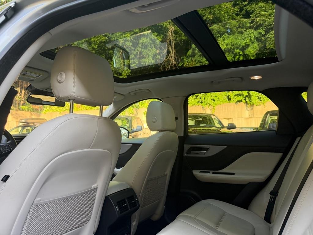 Jaguar F-Pace 35t Prestige 2017