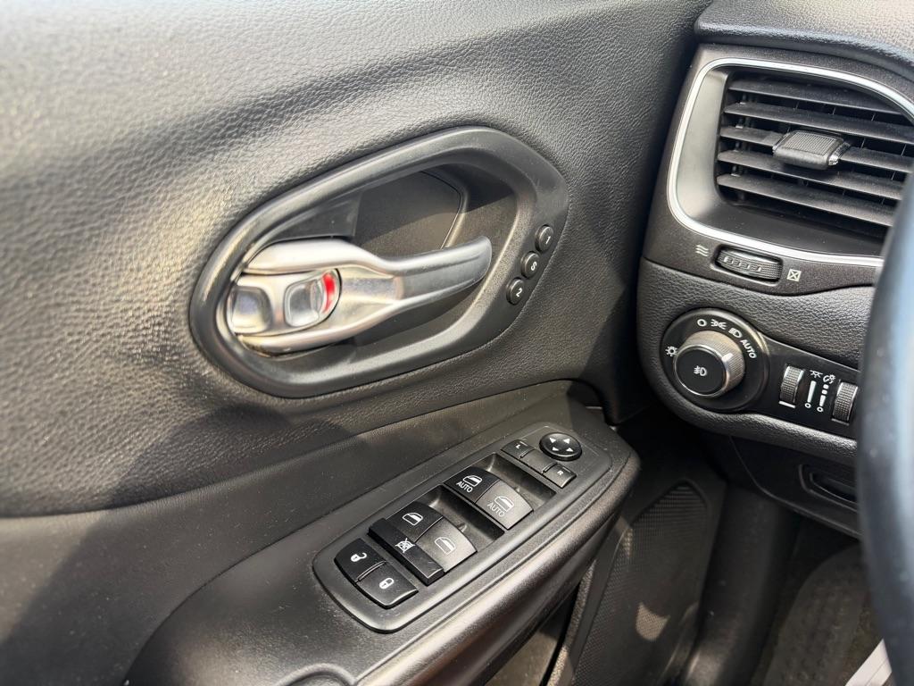 2019 Jeep Cherokee Trailhawk Elite - Photo 17