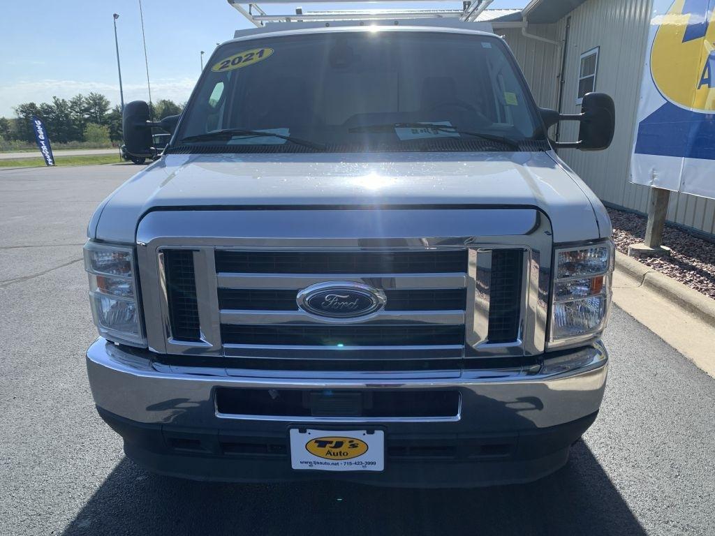 Ford Econoline E-350 Super Duty 2021