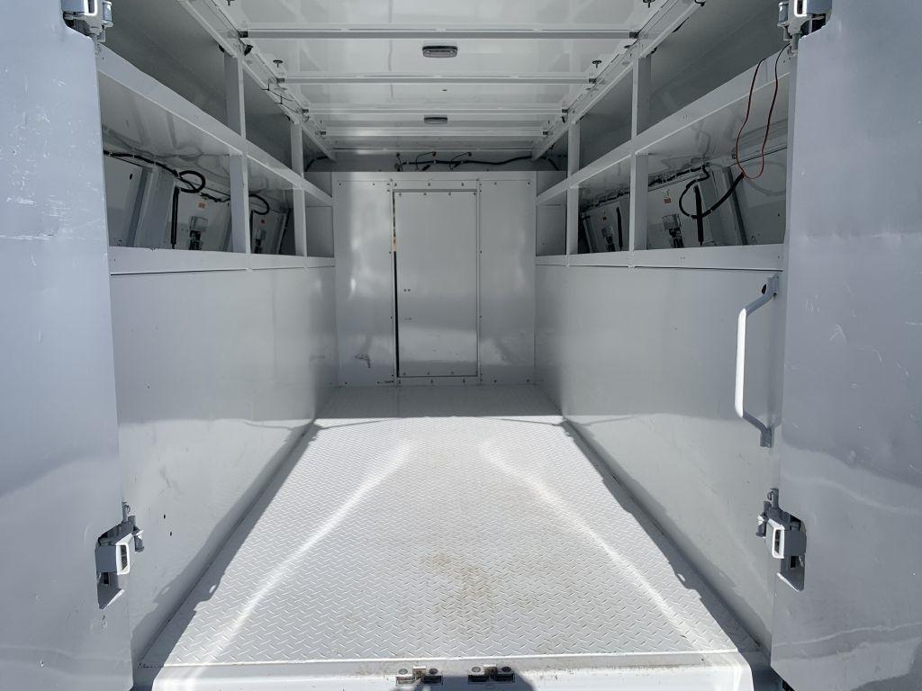 Ford Econoline E-350 Super Duty 2021