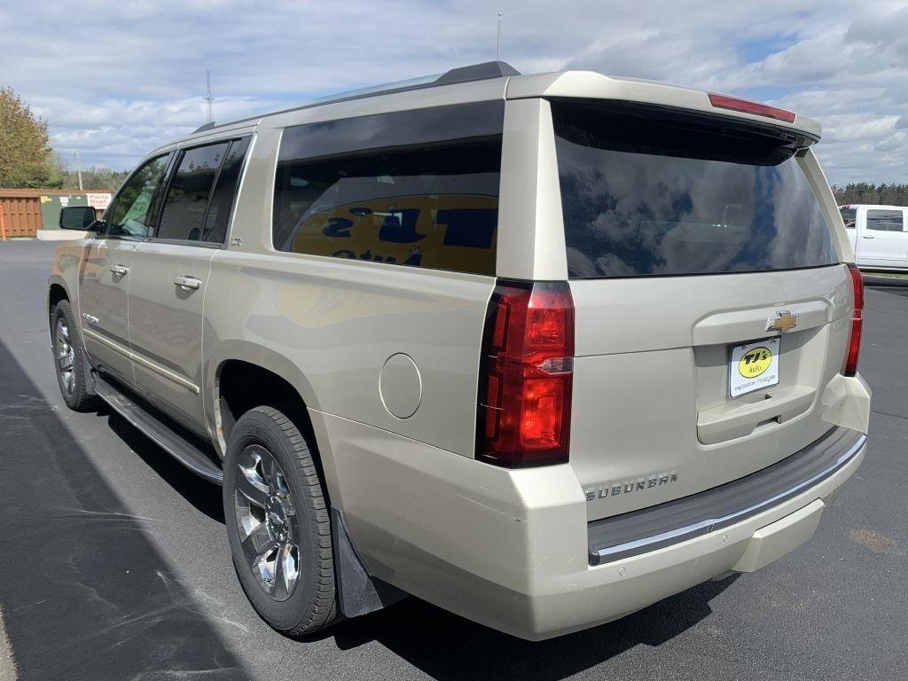 Chevrolet Suburban LTZ 4WD 2016
