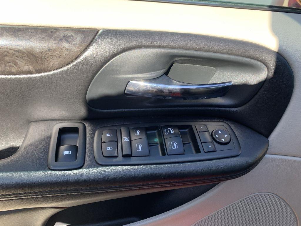 Dodge Grand Caravan SXT 2012