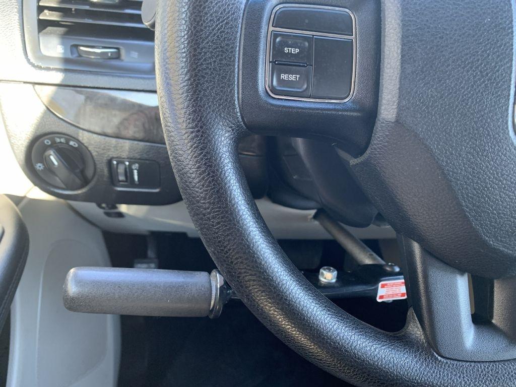 Dodge Grand Caravan SXT 2012