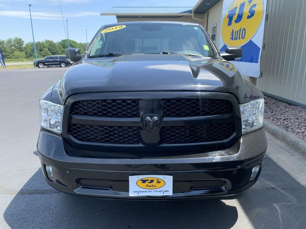 RAM 1500 Classic Tradesman Crew Cab LWB 4WD 2019