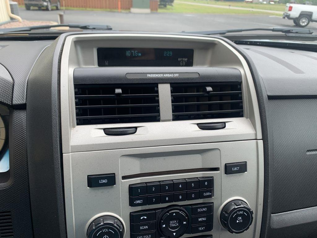 Ford Escape XLT 4WD 2012