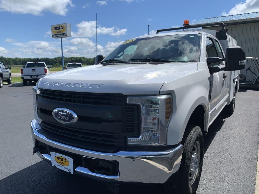 Ford F-350 SD XL SuperCab 4WD 2018