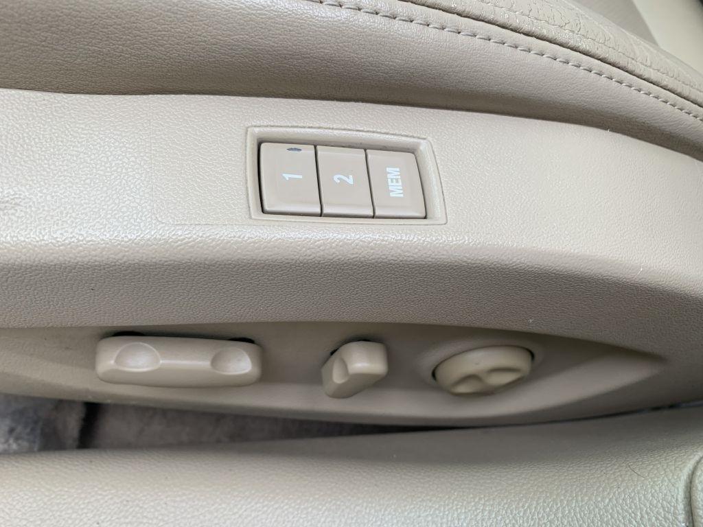 Buick LaCrosse CXL FWD 2011