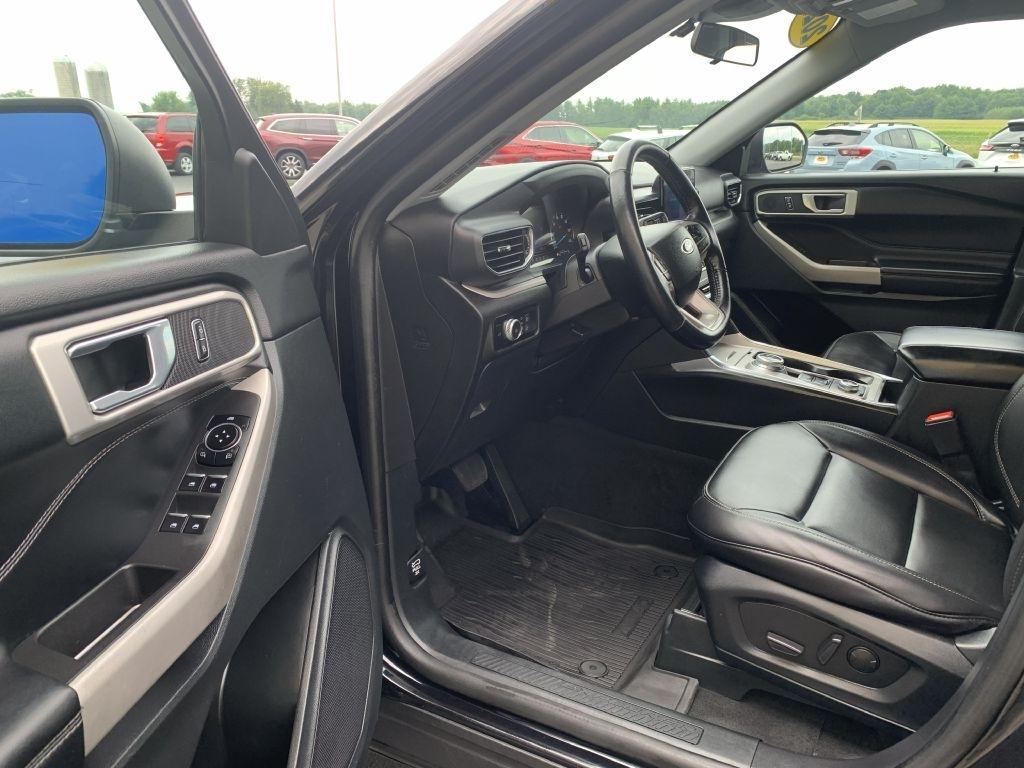 Ford Explorer XLT AWD 2022
