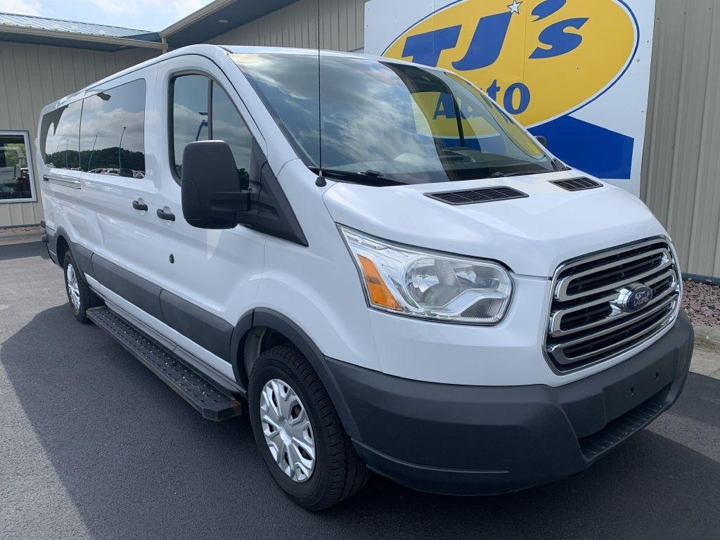 Ford Transit 350 Wagon Low Roof XL w/Sliding Pass. 148-in. WB 2016