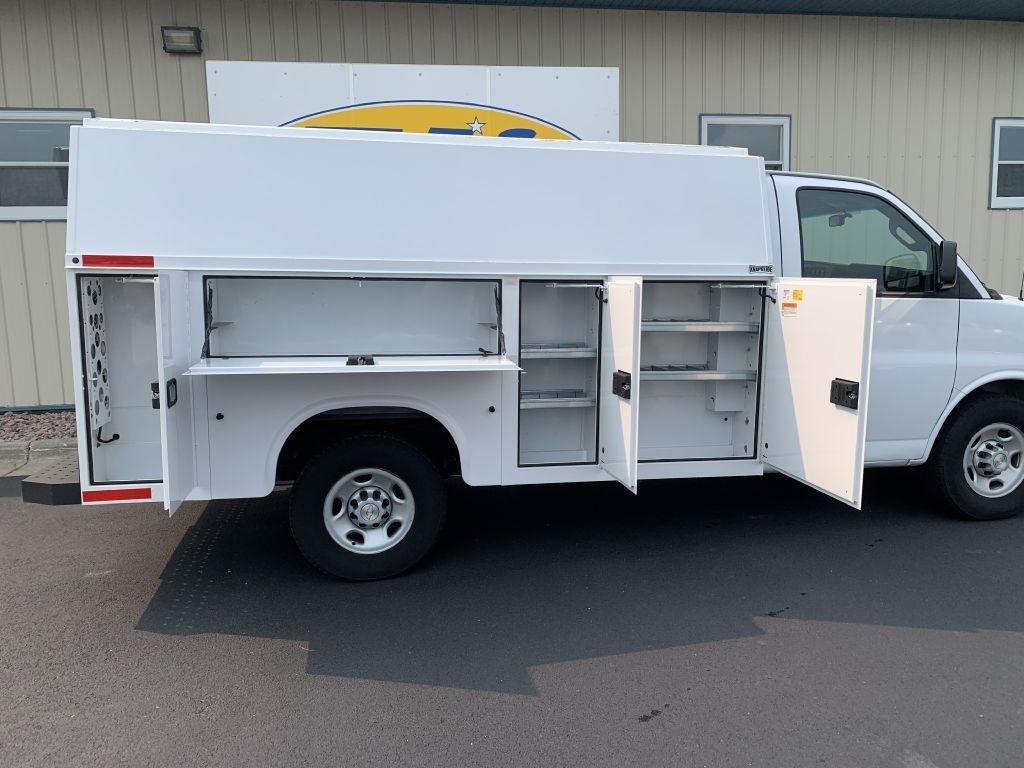 Chevrolet Express G3500 139" 2021