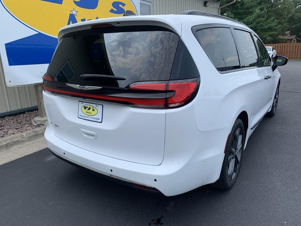 Chrysler Pacifica Touring L 2024
