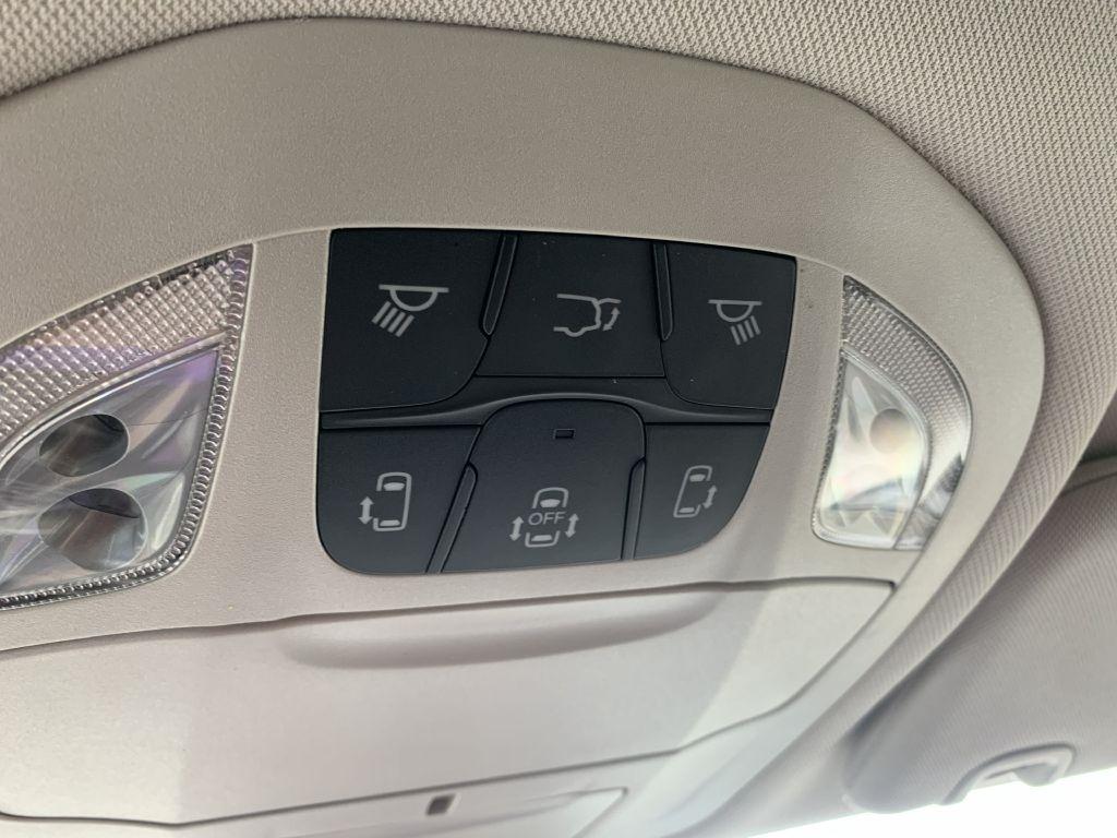 Chrysler Pacifica Touring L 2024