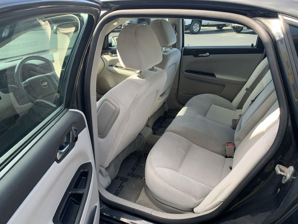 Chevrolet Impala LT (Fleet) 2012