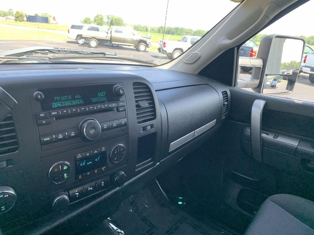 GMC Sierra 2500HD SLE Crew Cab 4WD 2014