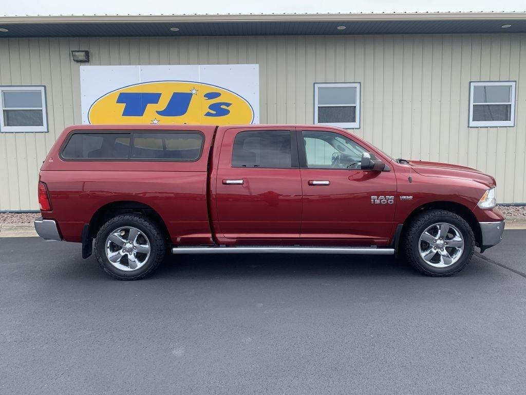 RAM 1500 SLT Crew Cab LWB 4WD 2015