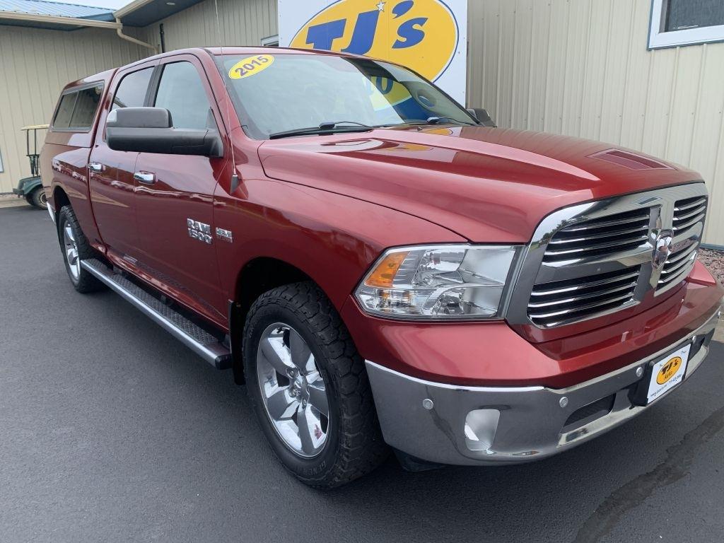 RAM 1500 SLT Crew Cab LWB 4WD 2015