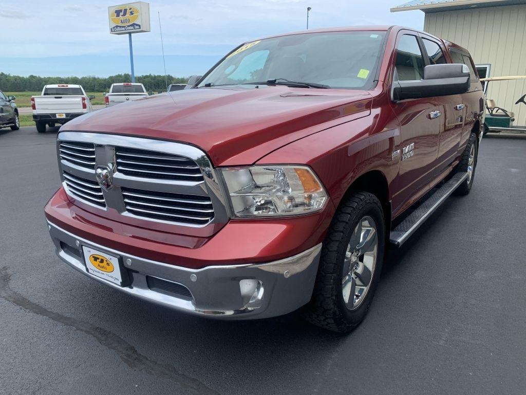 RAM 1500 SLT Crew Cab LWB 4WD 2015