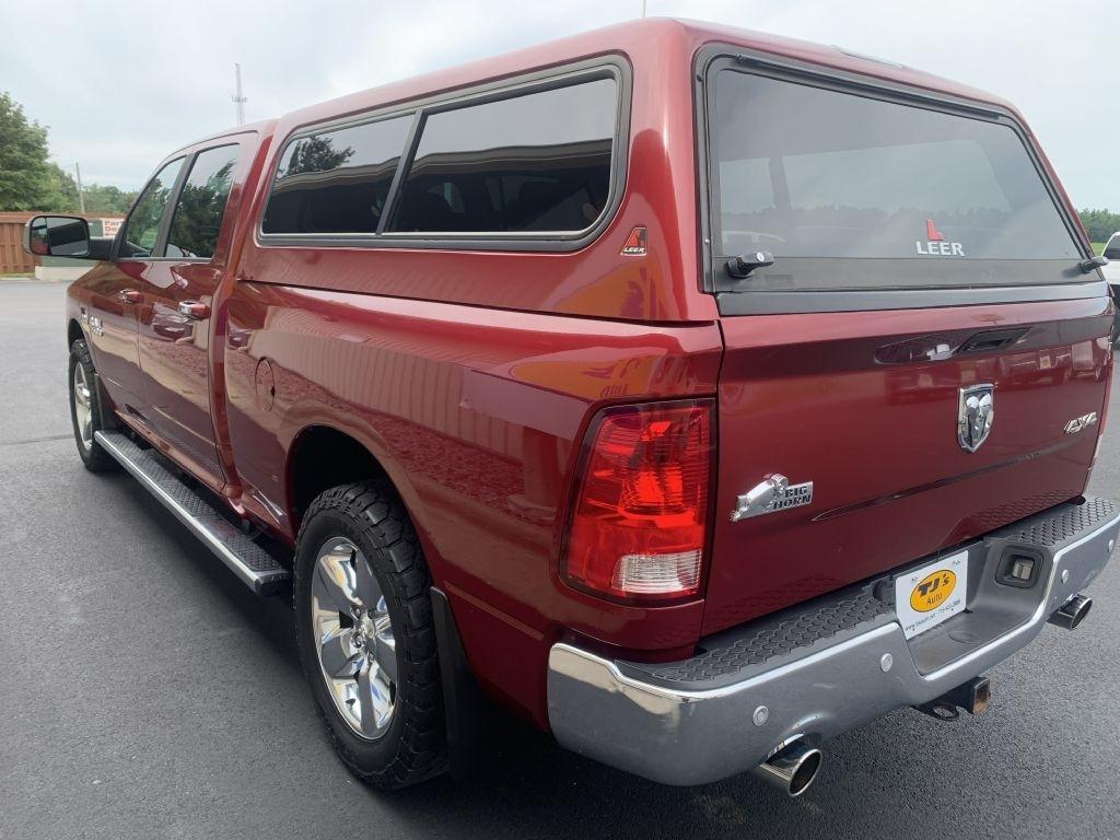 RAM 1500 SLT Crew Cab LWB 4WD 2015