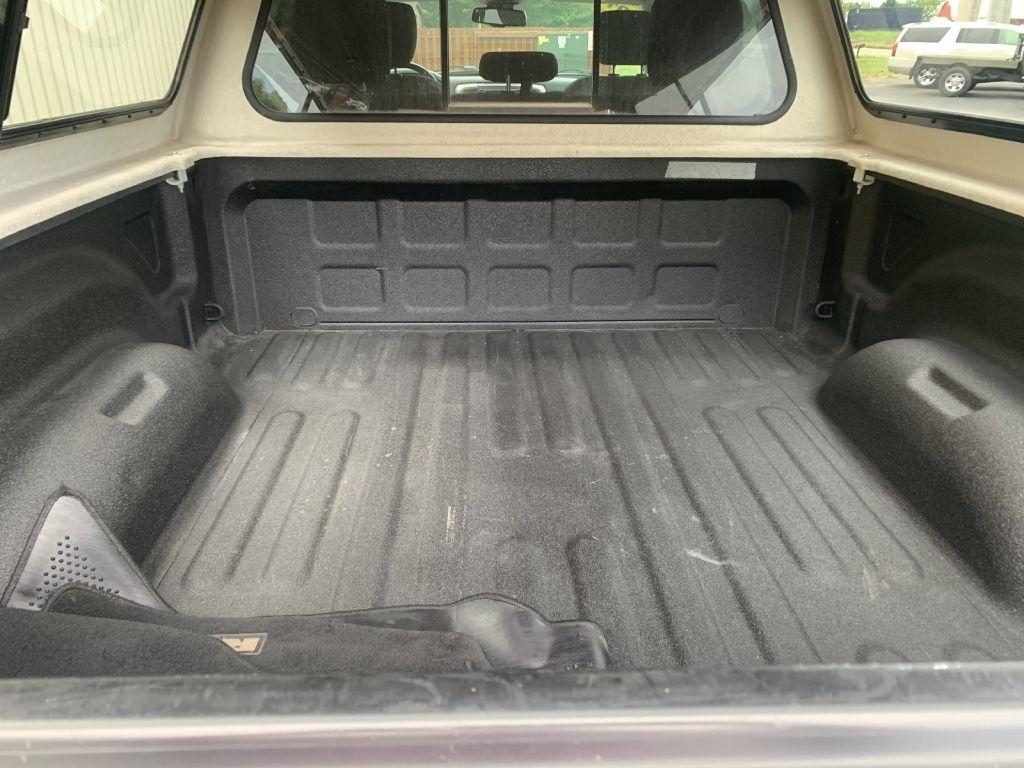 RAM 1500 SLT Crew Cab LWB 4WD 2015
