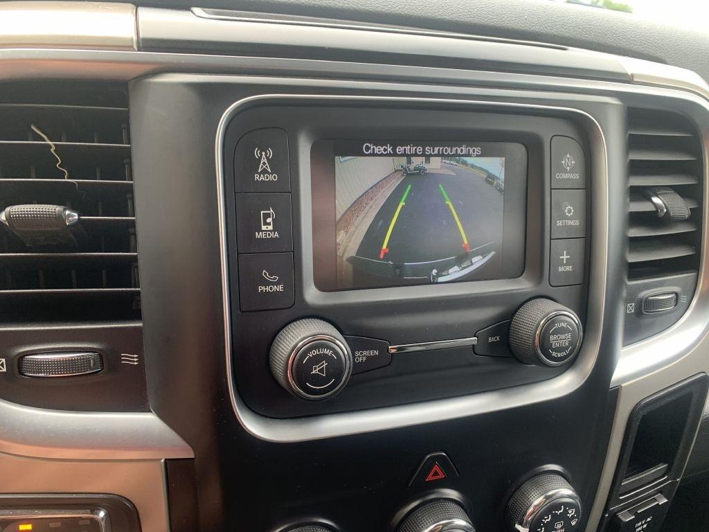 RAM 1500 SLT Crew Cab LWB 4WD 2015