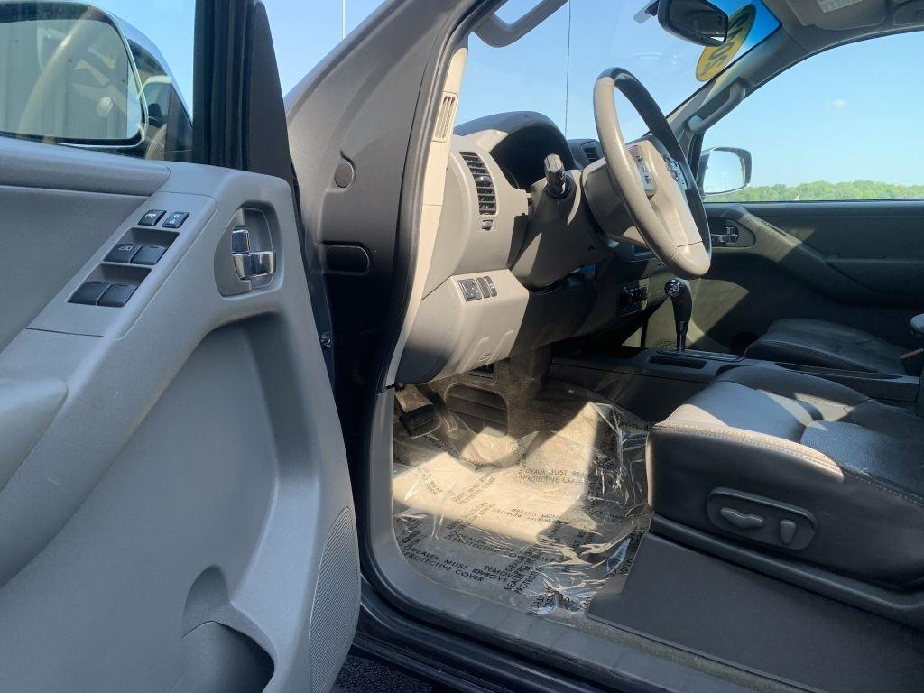 Nissan Frontier S Crew Cab 4WD 2012