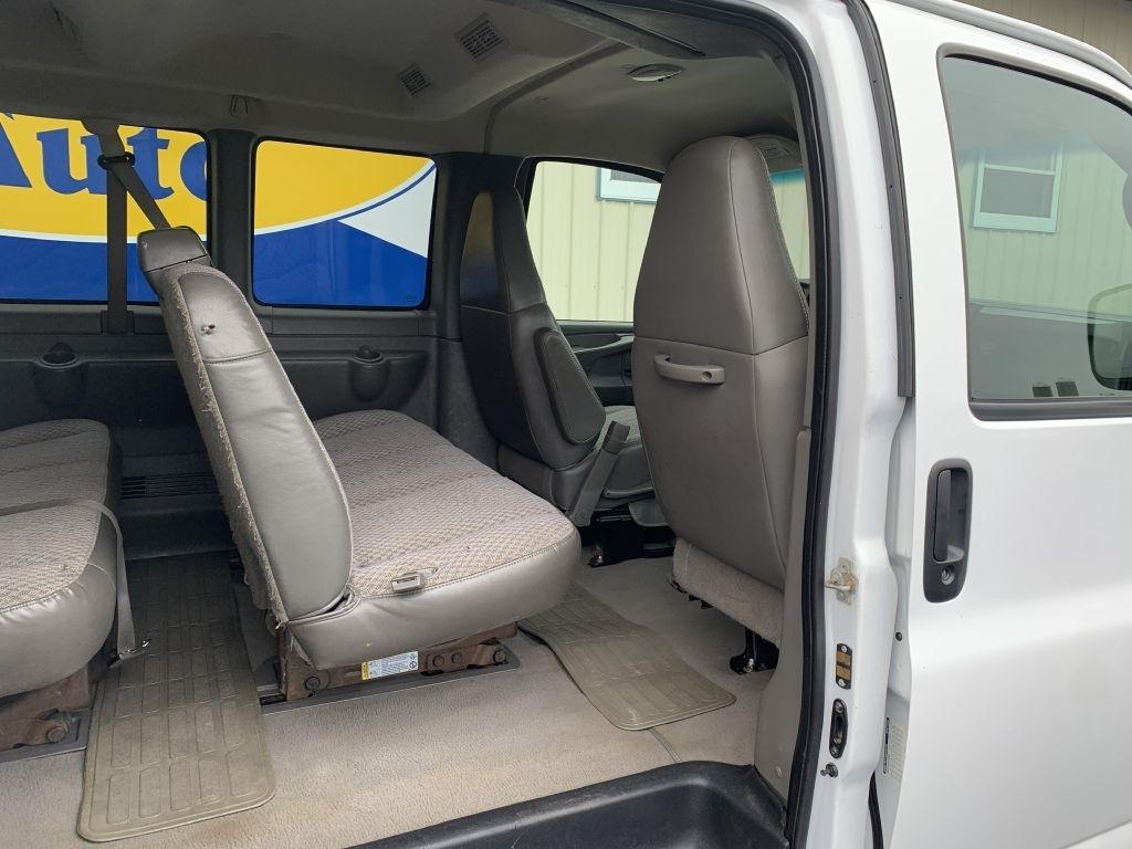 Chevrolet Express LS 3500 Extended 2006