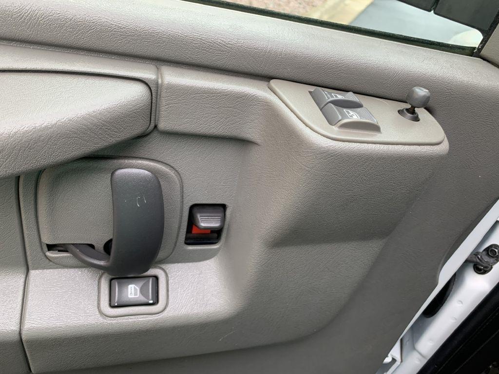 Chevrolet Express LS 3500 Extended 2006