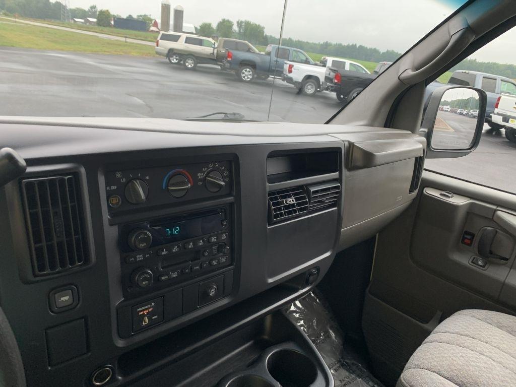 Chevrolet Express LS 3500 Extended 2006