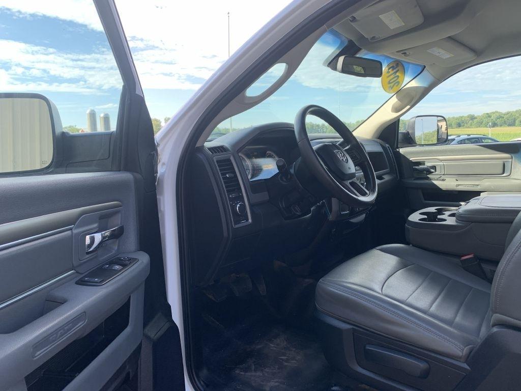 RAM 5500 Regular Cab SWB 4WD DRW 2015