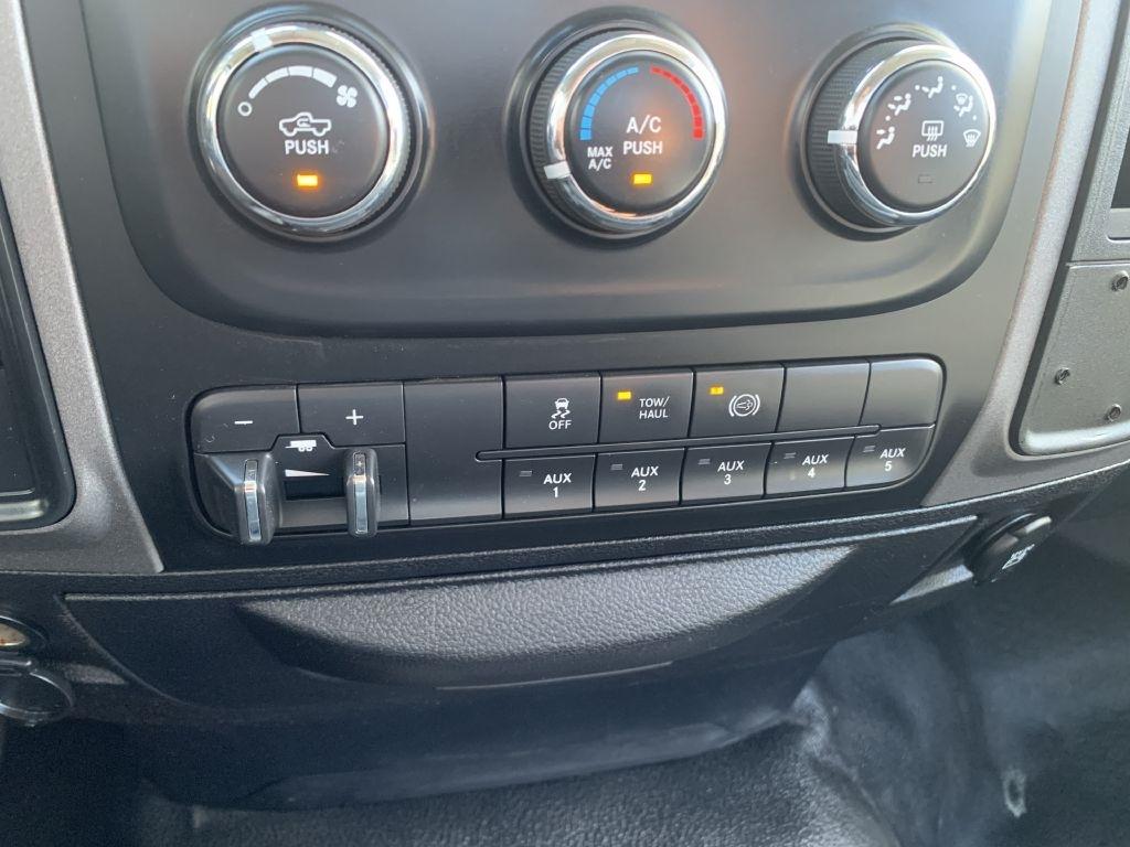 RAM 5500 Regular Cab SWB 4WD DRW 2015