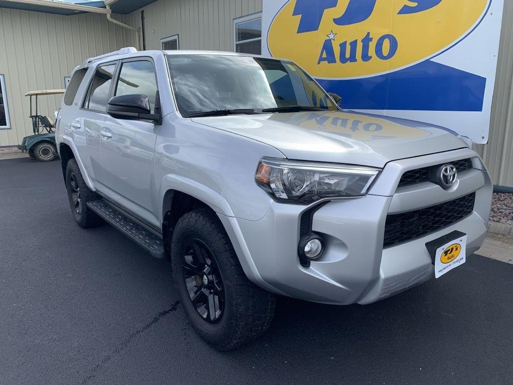 Toyota 4Runner SR5 4WD 2017