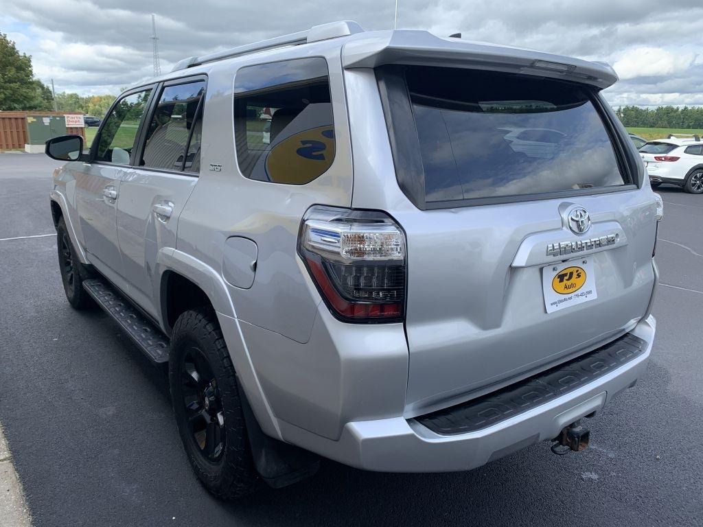 Toyota 4Runner SR5 4WD 2017