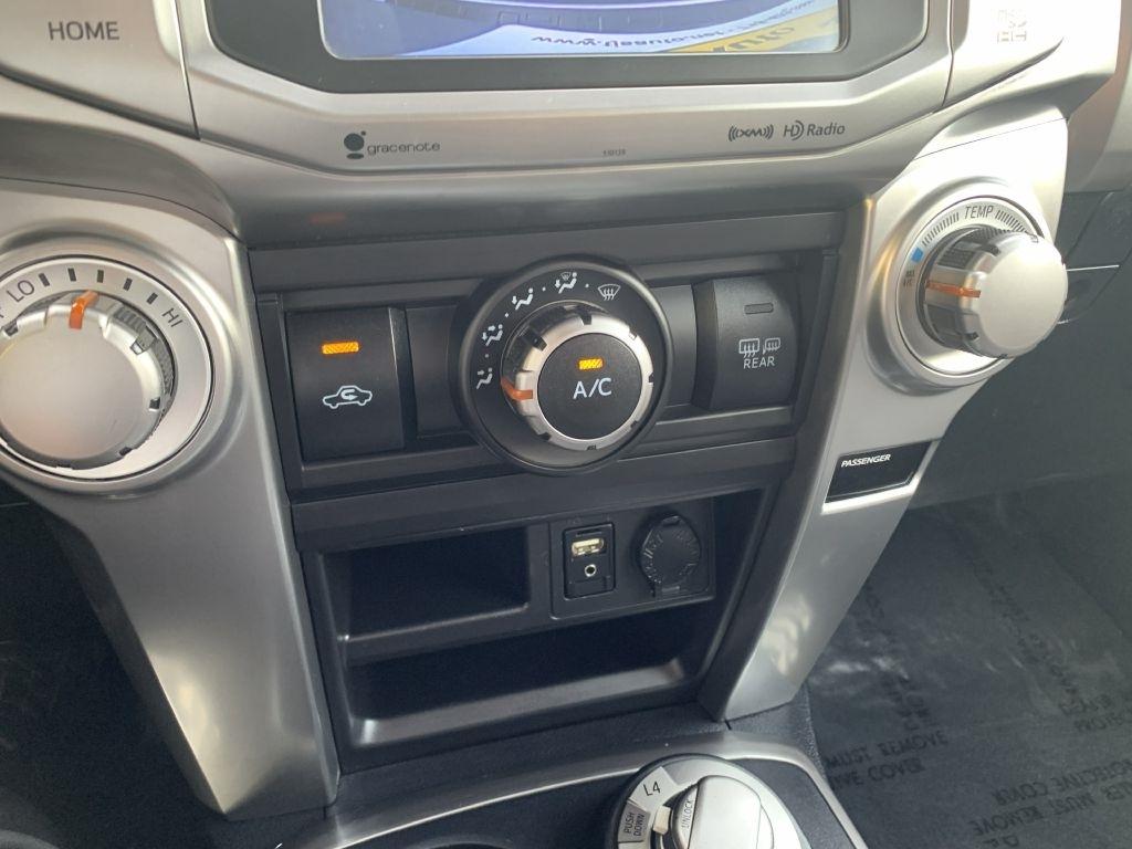 Toyota 4Runner SR5 4WD 2017