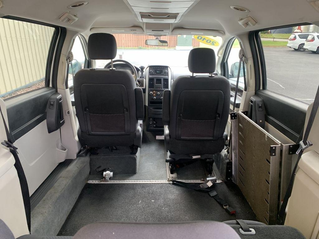 Dodge Grand Caravan SXT 2010