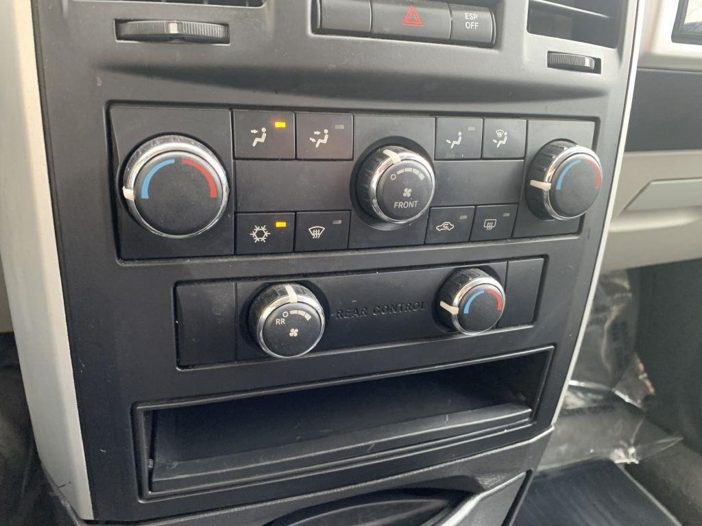 Dodge Grand Caravan SXT 2010